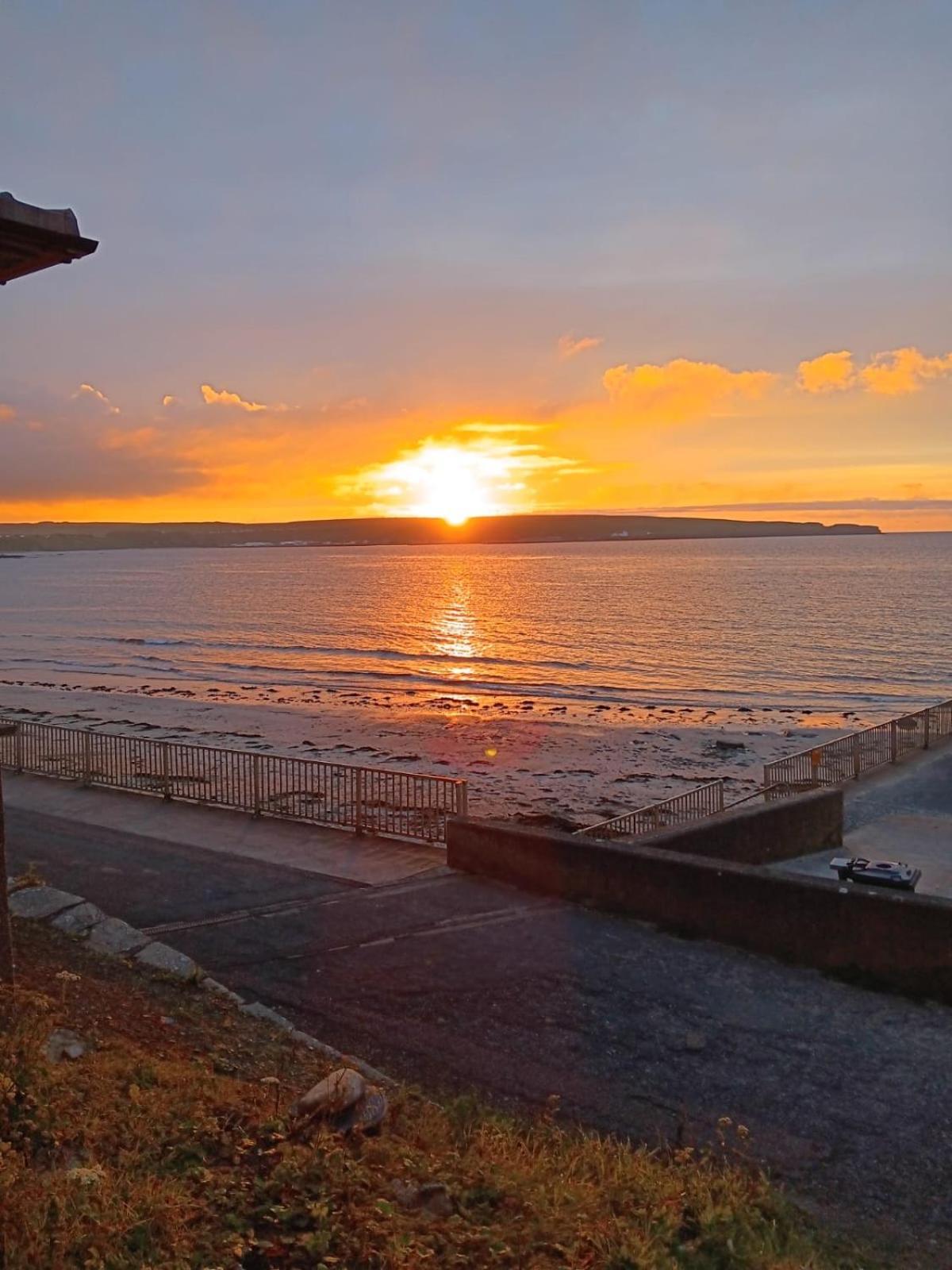 North Coast Property - Number 4 - The Beach House Thurso Luaran gambar